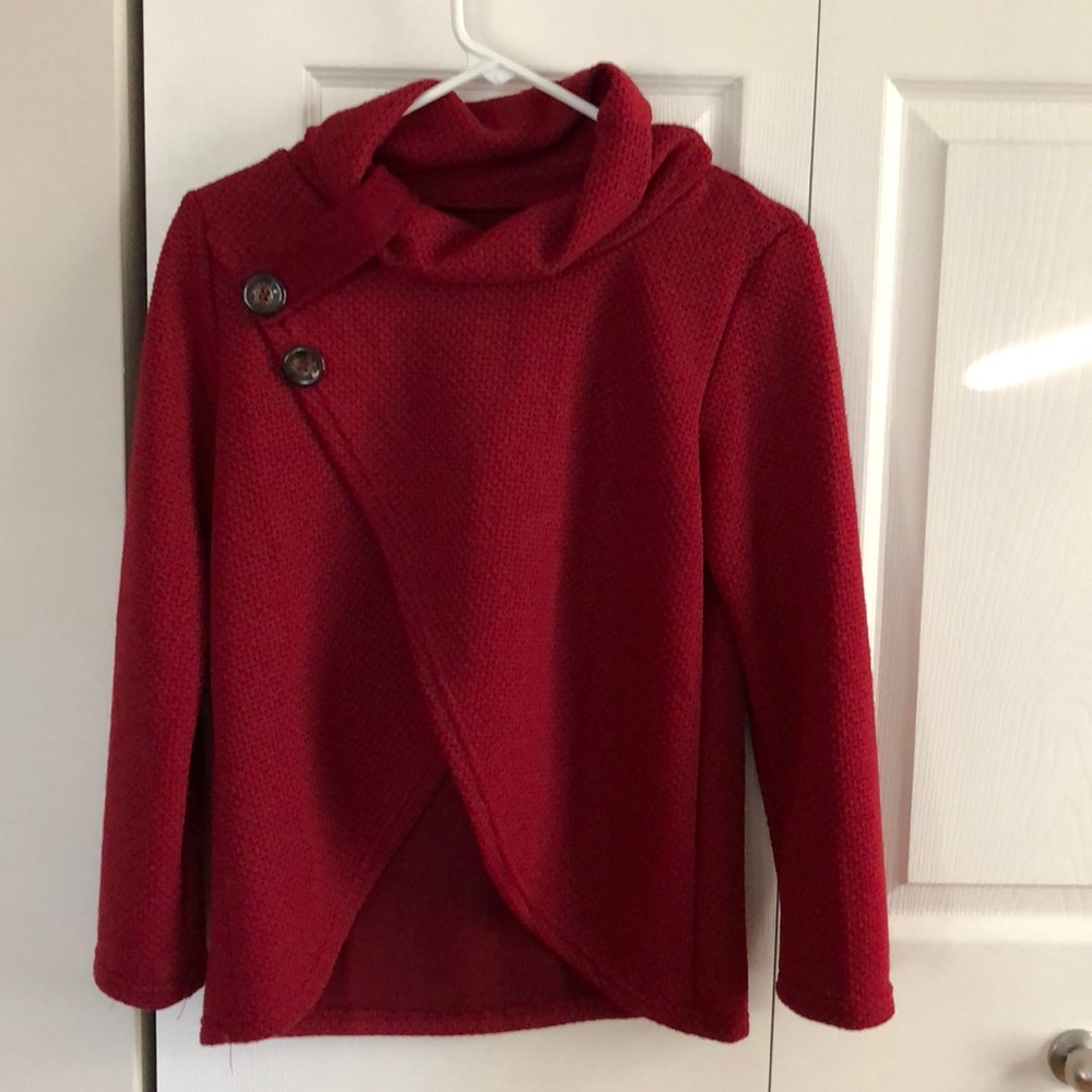Polyester like sweater